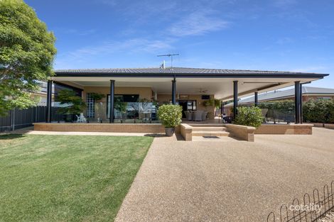 562 Nagle Rd, Lavington, NSW 2641