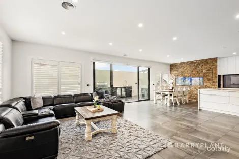 Property photo of 23 Sandy Road Officer VIC 3809