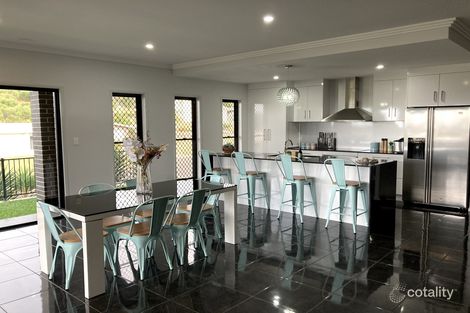 Property photo of 38 Waterview Drive Lammermoor QLD 4703