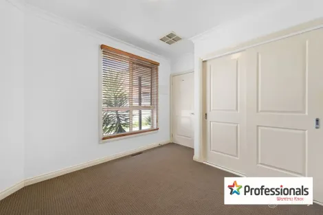 Property photo of 2/22 Francis Crescent Ferntree Gully VIC 3156