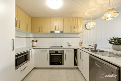 Property photo of 6/86 Pembroke Road Coorparoo QLD 4151