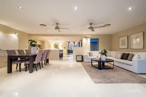 Property photo of 14 Andrea Avenue Broadbeach Waters QLD 4218