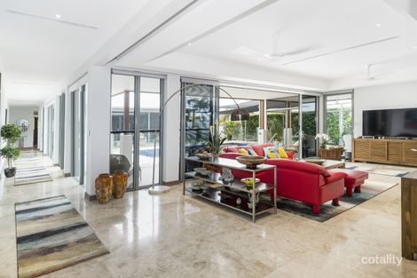 Property photo of 5823 Bayview Walk Hope Island QLD 4212