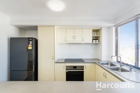 Property photo of 4/4 Wattlebird Loop Joondalup WA 6027