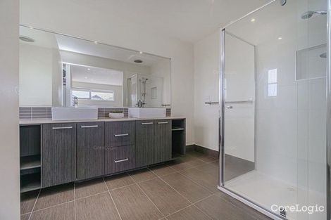 Property photo of 53 Cascade Terrace Craigieburn VIC 3064