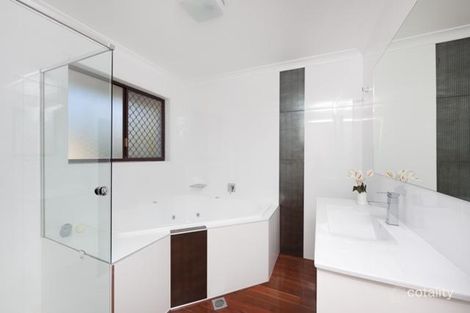 Property photo of 9 Barklya Place Palm Beach QLD 4221
