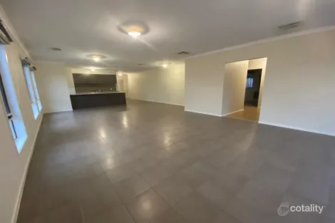 Property photo of 47 Azure Drive Tarneit VIC 3029