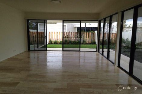 Property photo of 20 The Dress Circle Benowa QLD 4217