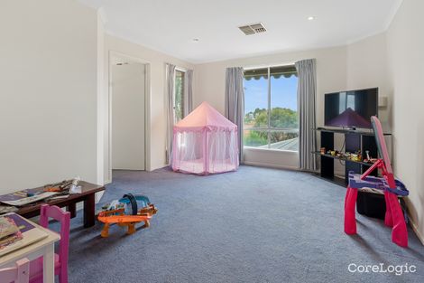 Property photo of 11 Gunsynd Court Bacchus Marsh VIC 3340