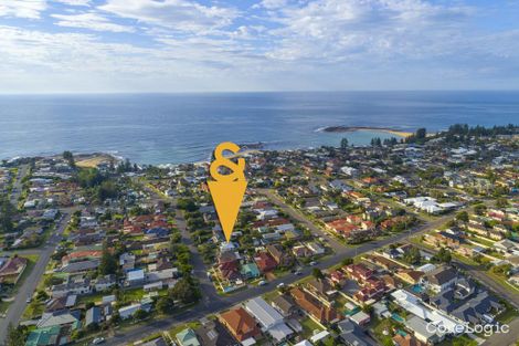 Property photo of 7 Yeddenba Avenue Blue Bay NSW 2261