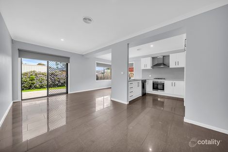 Property photo of 12 Barring Boulevard Cairnlea VIC 3023