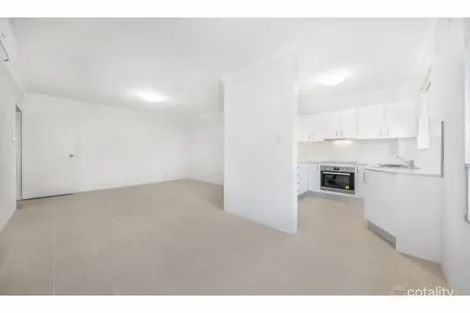 8/3 ALEXANDRA AVE, WESTMEAD, NSW 2145