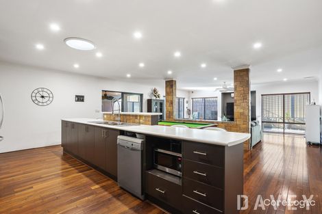 Property photo of 17 Scarfo Approach Tapping WA 6065