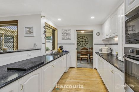 Property photo of 30 Lansell Drive Cranbourne North VIC 3977