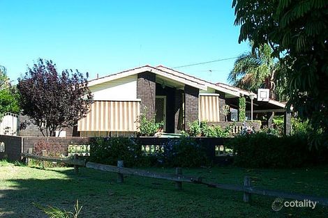 18 Regent Gr, Morley, WA 6062