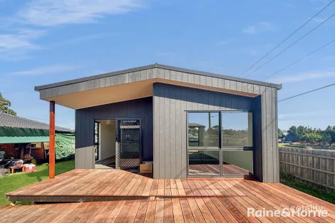 1 Belgrave Pl, Carrum Downs, VIC 3201