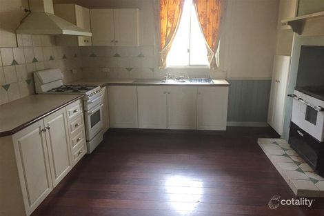 Property photo of 53 Marginata Crescent Dwellingup WA 6213