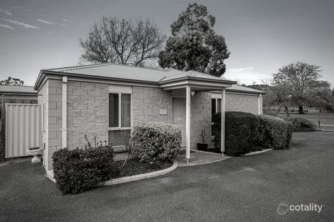 Property photo of 1/176 Station Road New Gisborne VIC 3438