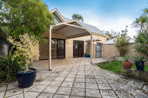 105a Samson St, White Gum Valley, WA 6162