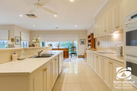 Property photo of 8 Haven Court Werribee VIC 3030