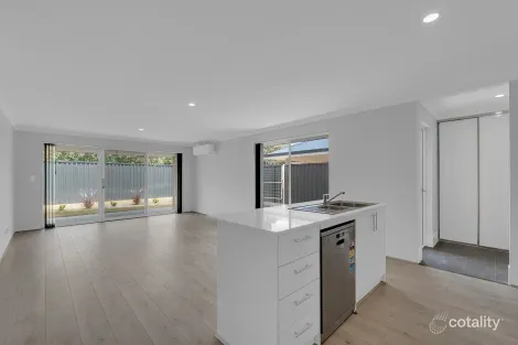 14 FARNCOMB ST, BYFORD, WA 6122