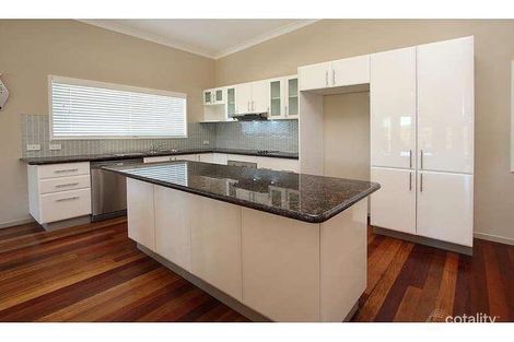 Property photo of 1 Angelina Street Macgregor QLD 4109