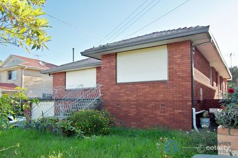 14 Binalong Rd, Pendle Hill, NSW 2145