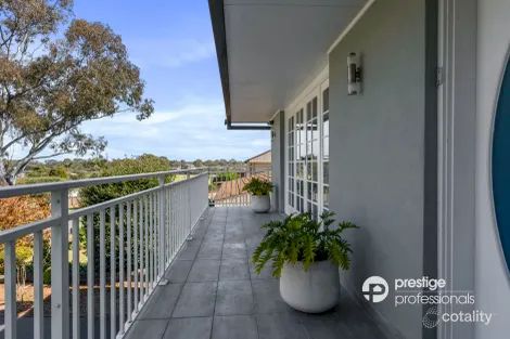 Property photo of 7 Gal Crescent Moorebank NSW 2170