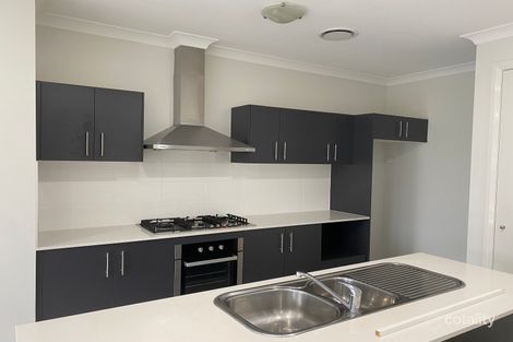 Property photo of 35 Carcoola Way Jordan Springs NSW 2747