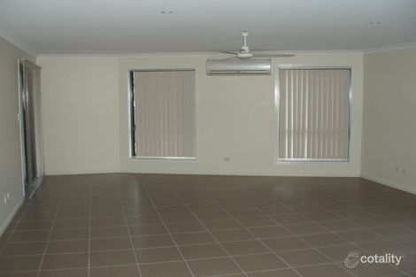 Property photo of 2/10 Jooloo Court Kin Kora QLD 4680