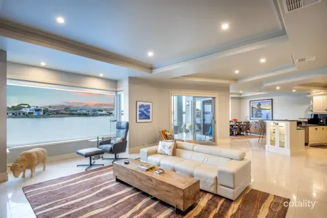 Property photo of 9 Bluelake Court Tennyson SA 5022