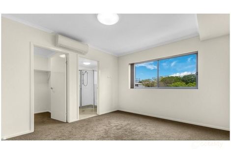Property photo of 1/29-31 Selborne Street Mount Gravatt East QLD 4122