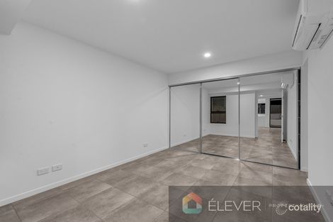 Property photo of 4/40 Nicklin Street Coorparoo QLD 4151