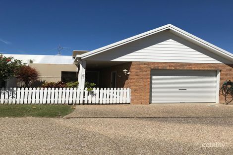 Property photo of 23/7 Kingfisher Parade Norman Gardens QLD 4701