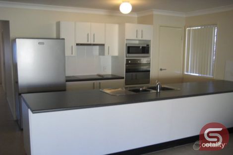 Property photo of 5 Burns Parade Kallangur QLD 4503