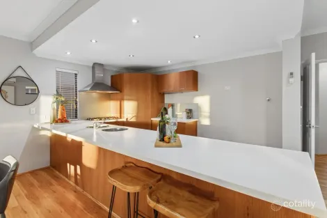 Property photo of 34 McKenzie Way Embleton WA 6062