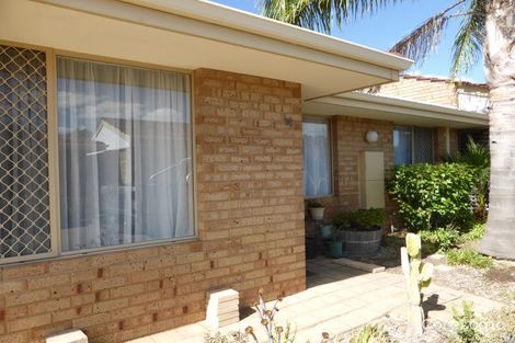 Property photo of 16/6 Lester Drive Thornlie WA 6108