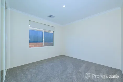 Property photo of 13 Walker Road Bullsbrook WA 6084