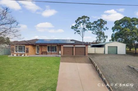 Property photo of 20 Freeman Drive Lochinvar NSW 2321