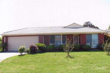 Property photo of 17 Grevillea Place Pakenham VIC 3810