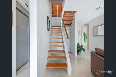 Property photo of 1/16 Cronulla Avenue Mermaid Beach QLD 4218