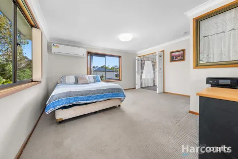Property photo of 8 Lepton Parade Jewells NSW 2280