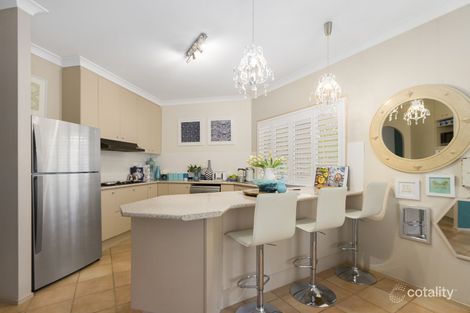 Property photo of 27 Cootharaba Drive Helensvale QLD 4212