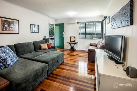 Property photo of 73 Mingera Street Mansfield QLD 4122