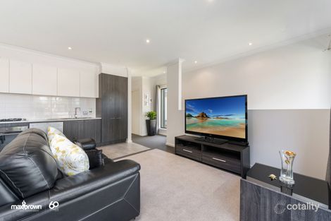 Property photo of 25 Lithgow Way Mooroolbark VIC 3138