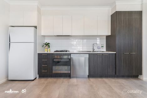 Property photo of 25 Lithgow Way Mooroolbark VIC 3138