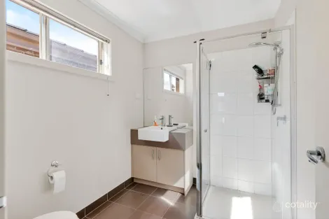 Property photo of 5 Nantha Way Brookfield VIC 3338