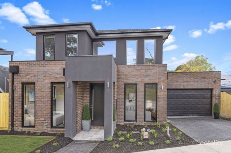 17 Thaxted Pde, Wantirna, VIC 3152
