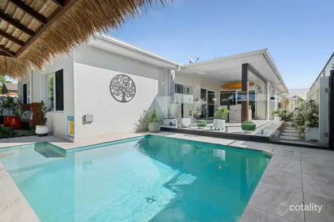 Property photo of 10 Estuary Court Twin Waters QLD 4564