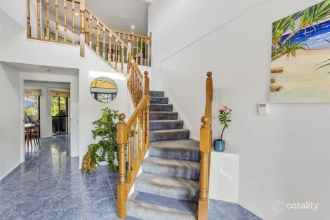 Property photo of 4 Paten Close Birkdale QLD 4159